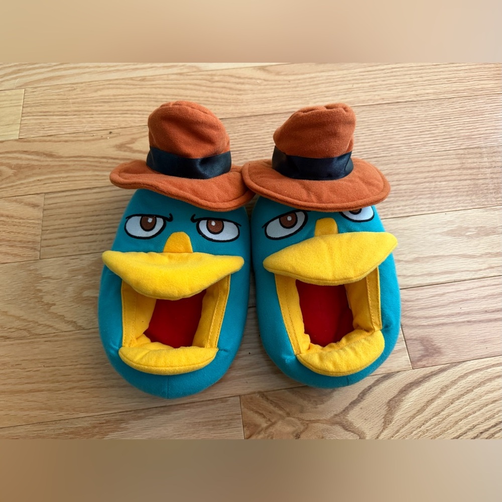 Disney Phineas and Ferb perry the platypus kid slippers size 1